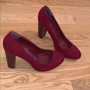 Victor Alfaro burgundy chunk heel